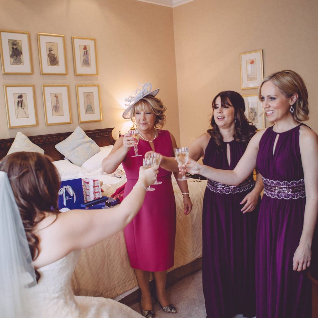 A Bridal Party with Champagne, getting ready on the wedding morning Relaxed bridal morning experience with professional wedding makeup artist.